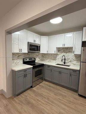 6790 SW 17th St # 6790, Miami FL 33155