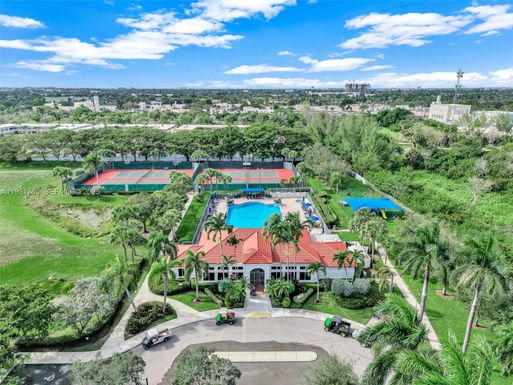 1420 Weeping Willow Way, Hollywood FL 33019