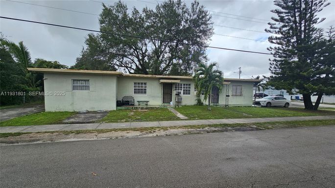 17090 NE 3rd Ct, North Miami Beach FL 33162