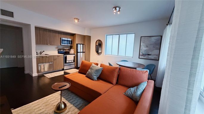 551 Michigan Ave # 221, Miami Beach FL 33139