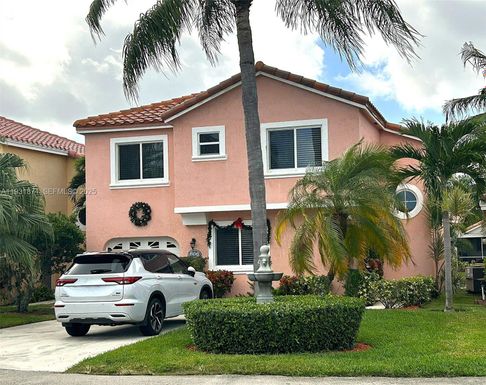 606 SE Trafalgar Ct, Dania Beach FL 33004