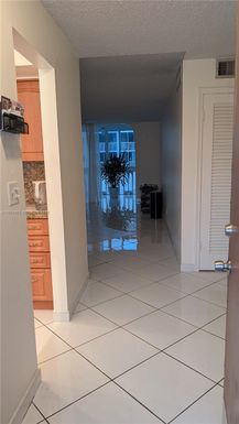 301 NE 14th Ave # 404, Hallandale Beach FL 33009