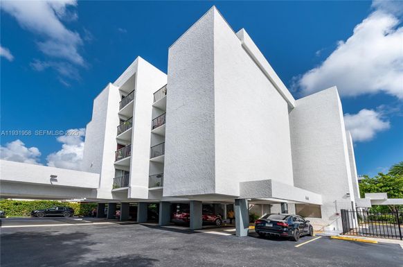 444 SW 27th Ave # 37, Miami FL 33135