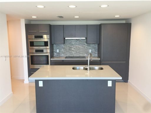 7875 NW 107th Ave # 417, Doral FL 33178