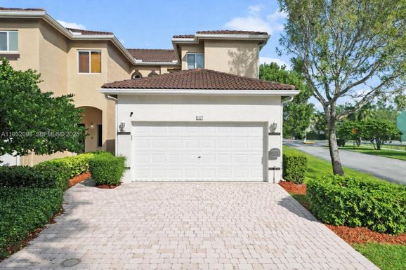 2467 SE 19th St, Homestead FL 33035