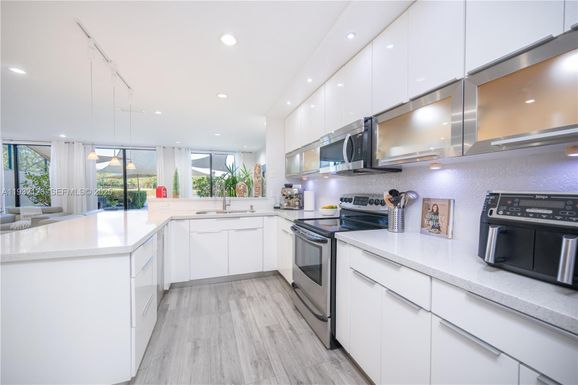 3322 Torremolinos Ave # 41B, Doral FL 33178