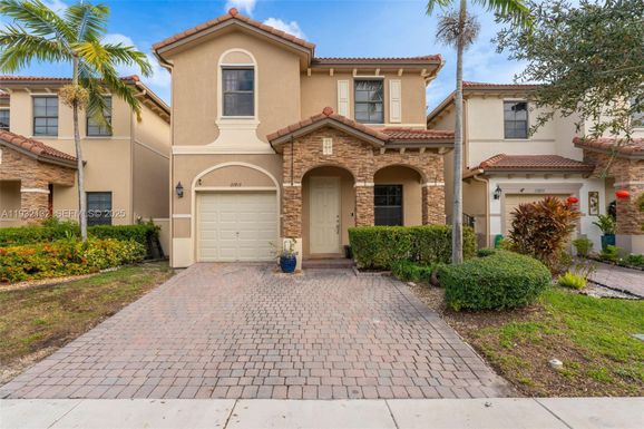 22813 SW 88th Path, Cutler Bay FL 33190