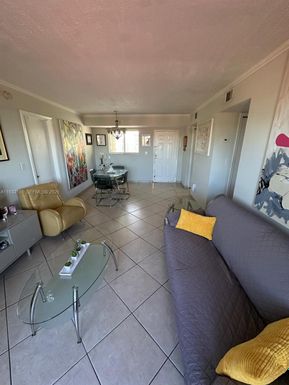 6091 W 22nd Ct # 404, Hialeah FL 33016