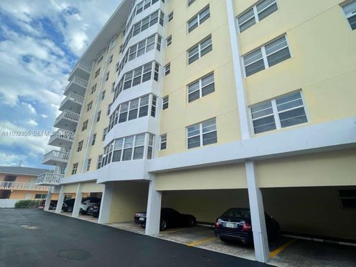 2500 NE 48th Ln # 301, Fort Lauderdale FL 33308