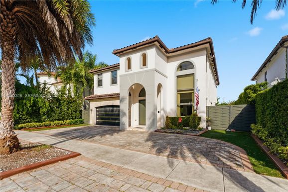 14461 SW 22nd Ter, Miami FL 33175