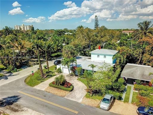 801 NE 17th St, Fort Lauderdale FL 33305