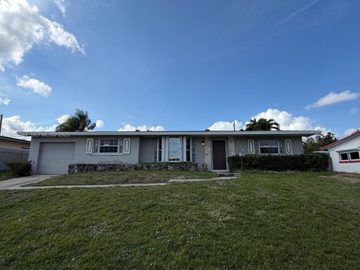 16130 SW 108th Ct, Miami FL 33157