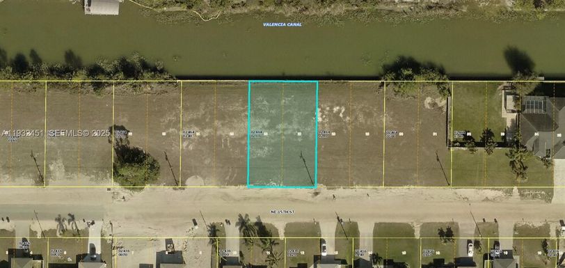 307 NE 15th St, Cape Coral FL 33909