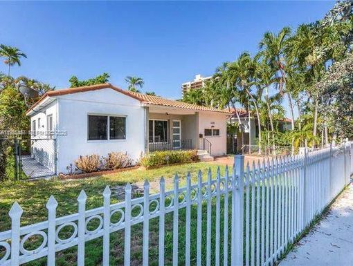 2520 SW 22nd Ter, Miami FL 33145