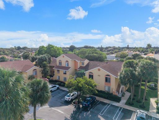 929 Coral Club Dr # 929, Coral Springs FL 33071