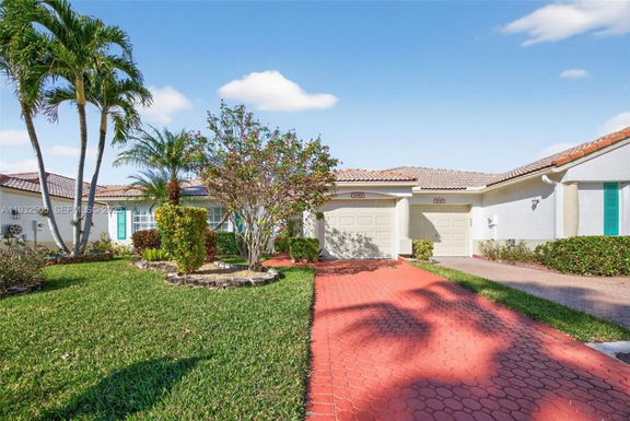 6069 Heliconia Rd, Delray Beach FL 33484