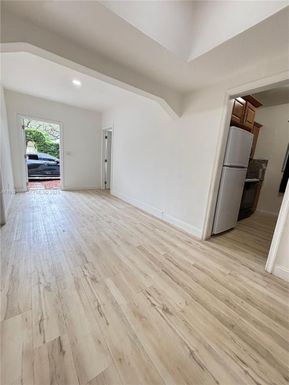 3031 NW 15th St # 0, Miami FL 33125