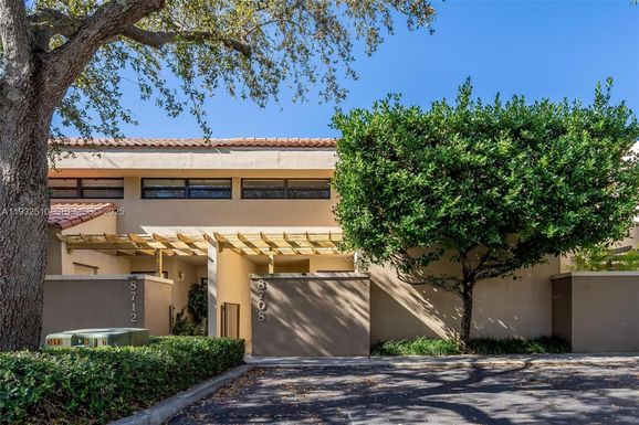 8708 SW 79th Pl # 8708, Miami FL 33143