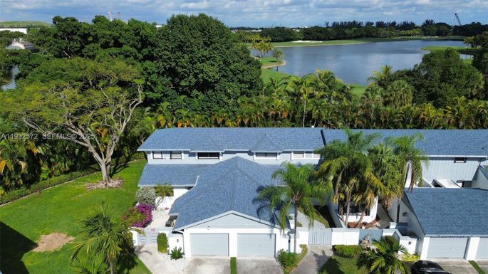 10109 NW 52nd Ter, Doral FL 33178