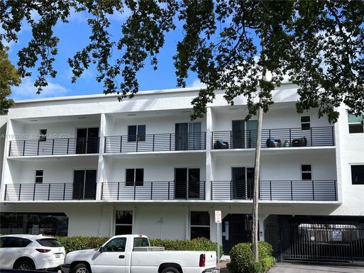 1033 Lenox Ave # 309, Miami Beach FL 33139