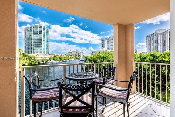 19999 E Country Club Dr # 1302, Aventura FL 33180