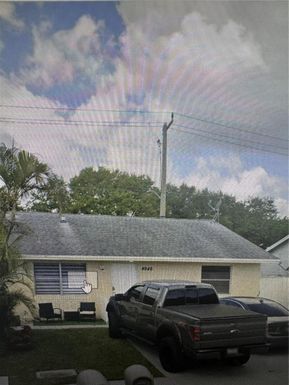 4946 Pimlico Ct, West Palm Beach FL 33415