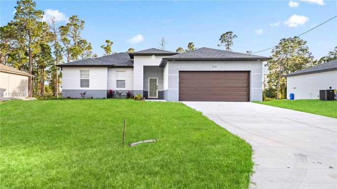 539 Hutton St, Lehigh Acres FL 33974