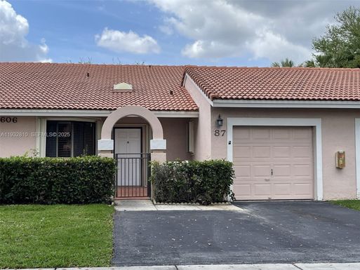 16606 Greens Edge Cir # 87, Weston FL 33326