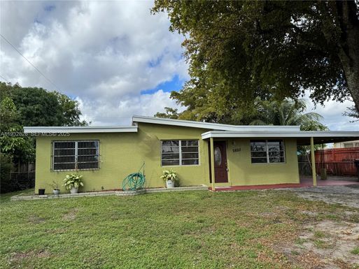2620 SW 53rd Ave, West Park FL 33023