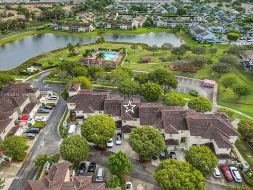 1947 SE 24th Ter, Homestead FL 33035