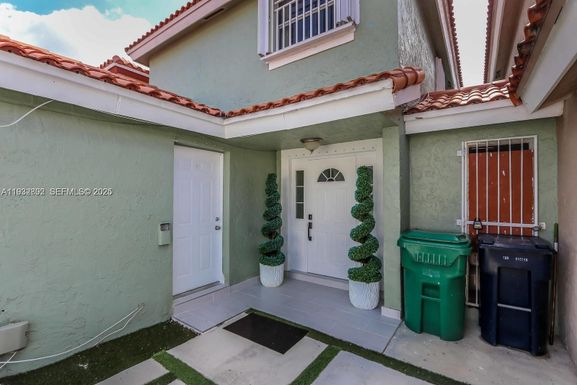 1021 SW 104th Ct # 2, Miami FL 33174