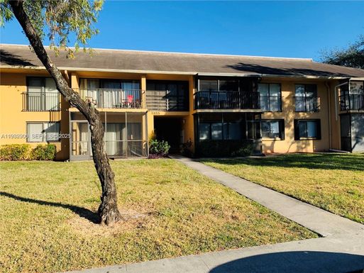 5855 Washington St # 90, Hollywood FL 33023