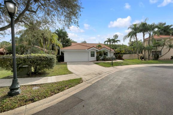 1583 Eastlake Way, Weston FL 33326