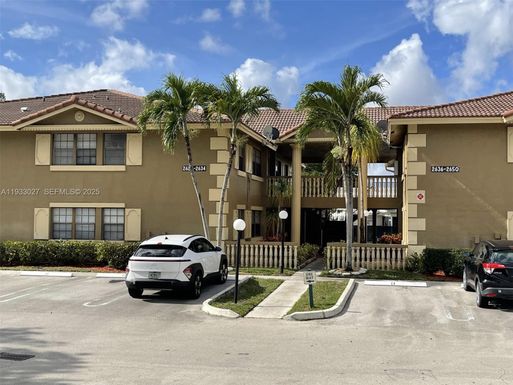 2632 Riverside Dr # 2632, Coral Springs FL 33065