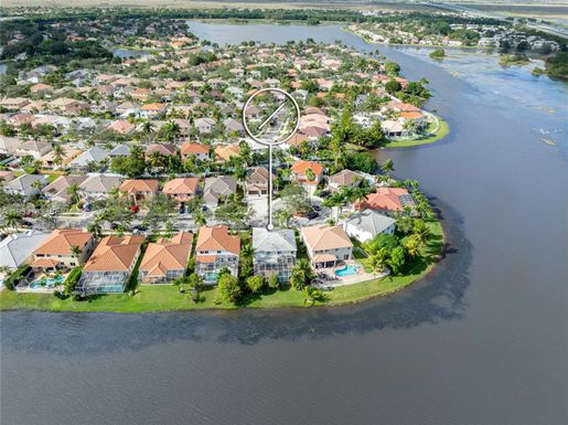 1162 Fairfield Meadows Dr, Weston FL 33327