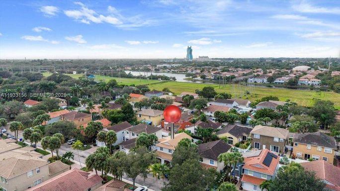 4978 SW 35th Ter, Hollywood FL 33312