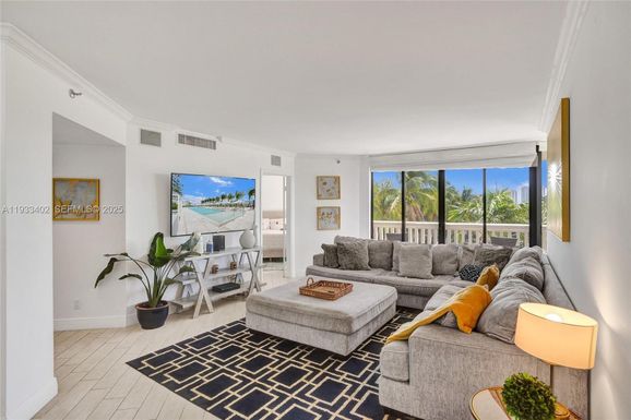 1000 E Island Blvd # 503, Aventura FL 33160