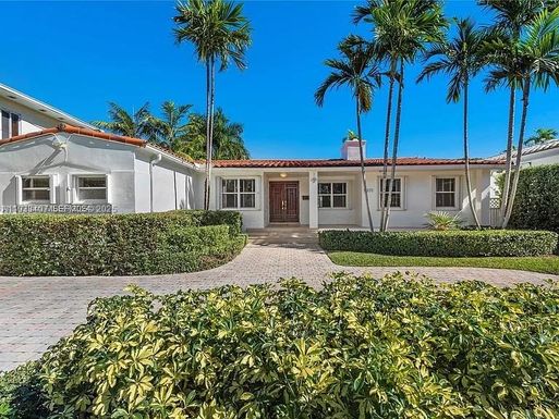 5371 N Bay Rd, Miami Beach FL 33140