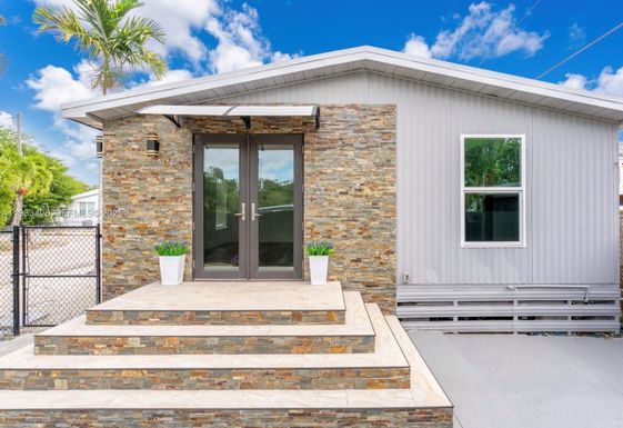 2394 NE 136th Ter, North Miami Beach FL 33181