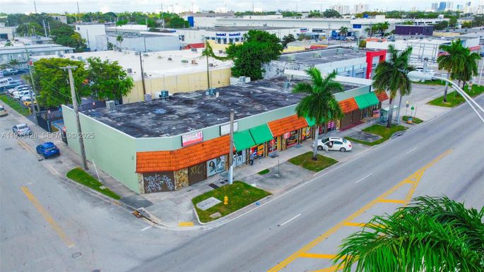 2235 NW 20th St, Miami FL 33142