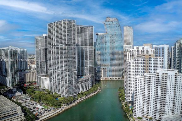 495 Brickell Ave # 2103, Miami FL 33131
