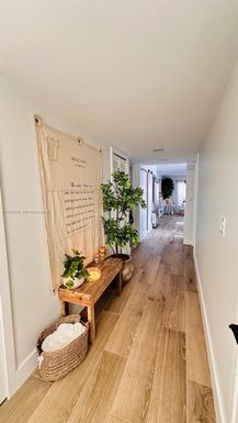 223 Lakeview Dr # 204, Weston FL 33326