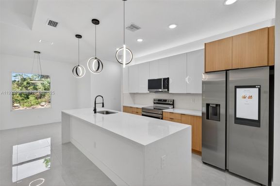 220 Lomax Ave, Lehigh Acres FL 33974