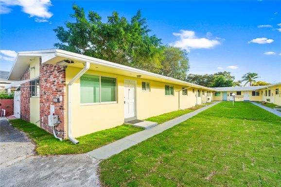 2312 Van Buren St # 1, Hollywood FL 33020