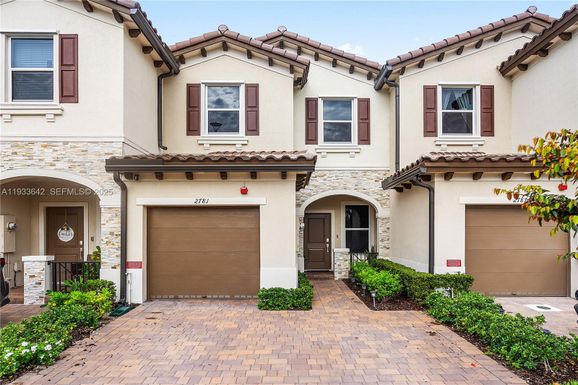 2781 NW 55th Way, Lauderhill FL 33313