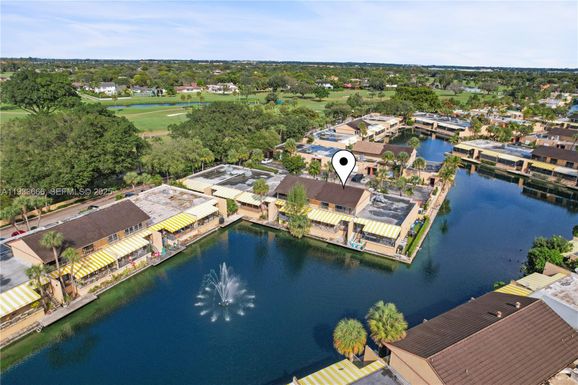 15518 Braemar Ct, Miami Lakes FL 33014