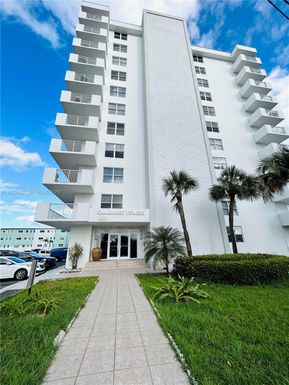 1601 S Ocean Dr # 104, Hollywood FL 33019