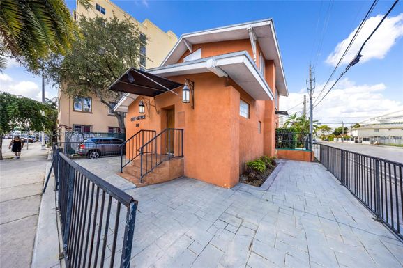 242 NW 12th Ave, Miami FL 33128