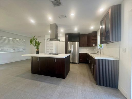 9980 Broad Channel Dr, Cutler Bay FL 33157