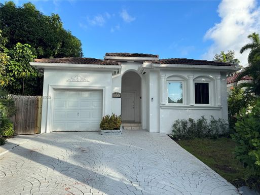 1055 NE 85th St # 1055, Miami FL 33138